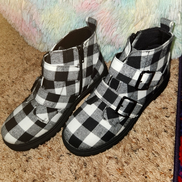 Shoes - Plaid Black and White Shoes